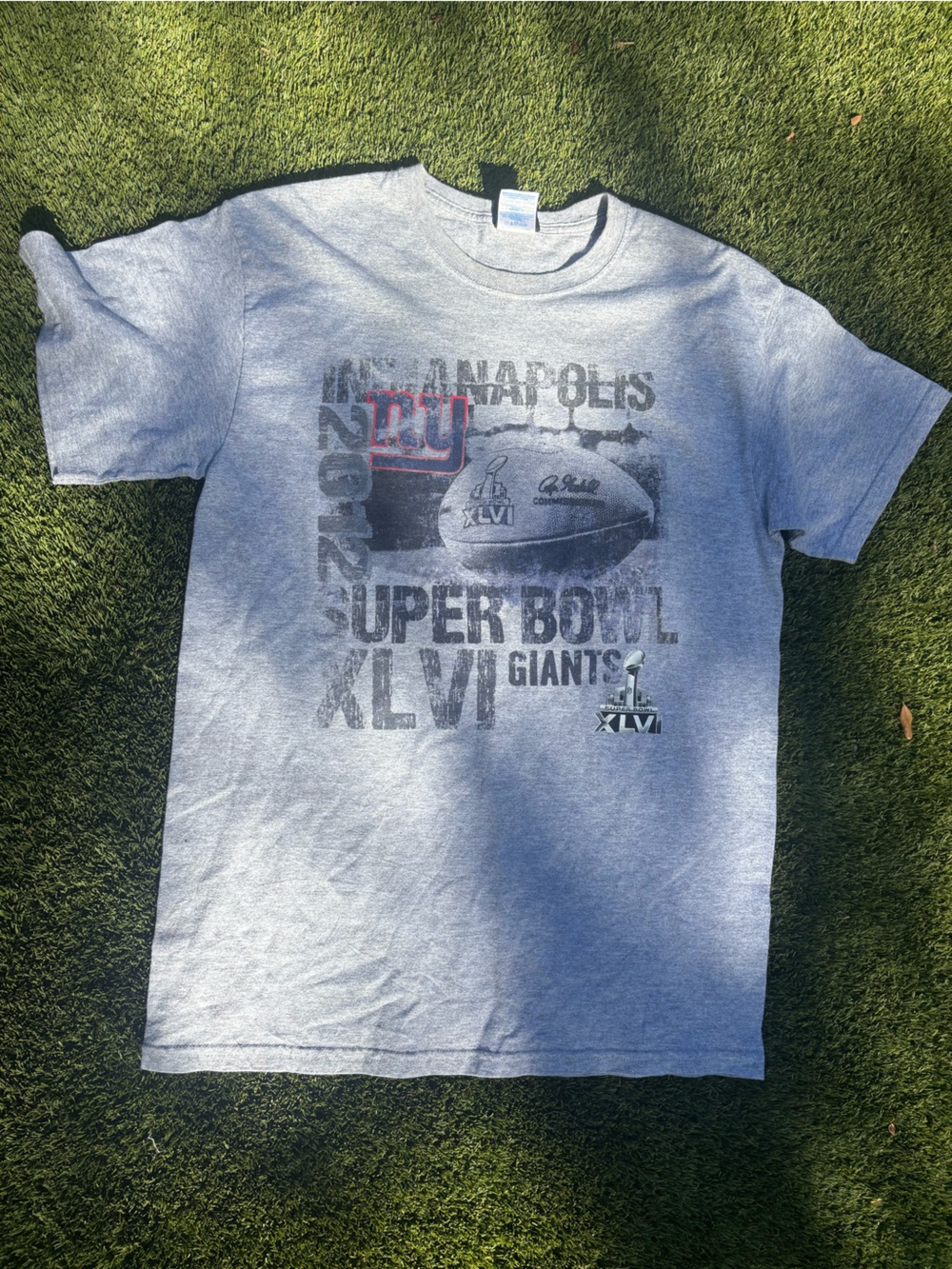 Graphic New York Giants Short Sleeve Tee in Gray